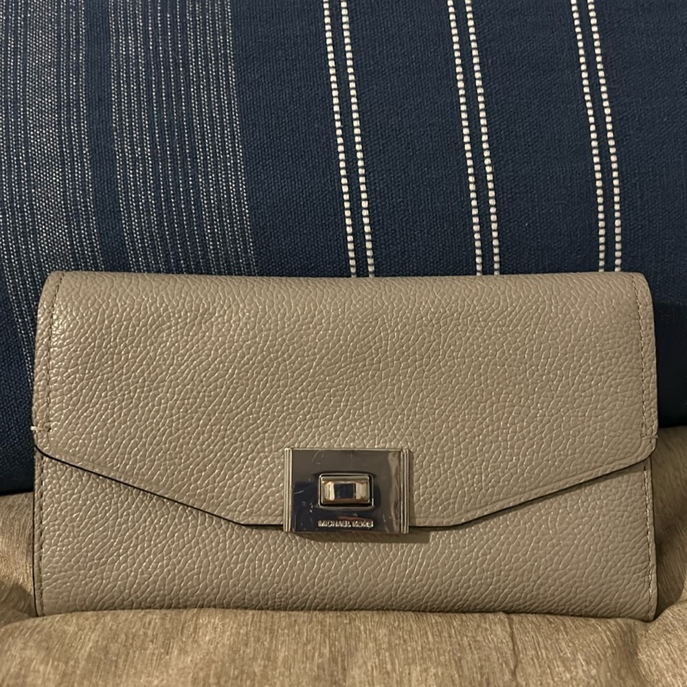 Michael Kors wallet